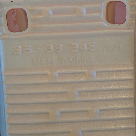 Pink checked slides Size 38-39 7.5 - Picture 3 of 3